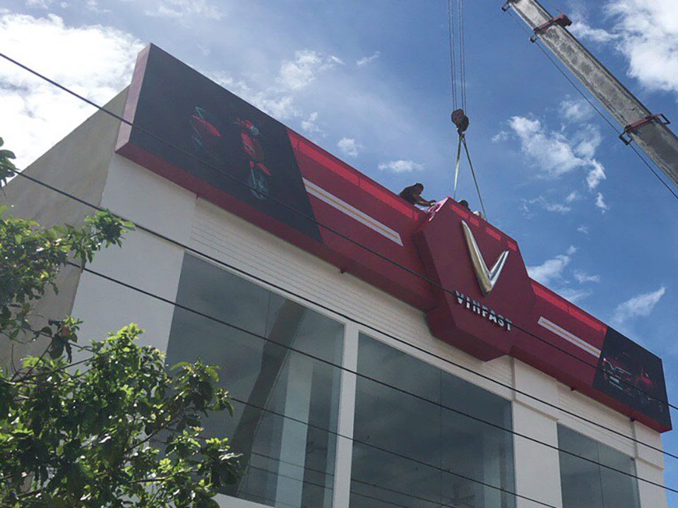Mặt dựng Aluminium